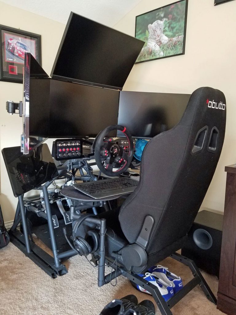 4 Screen Sim Racing Rig